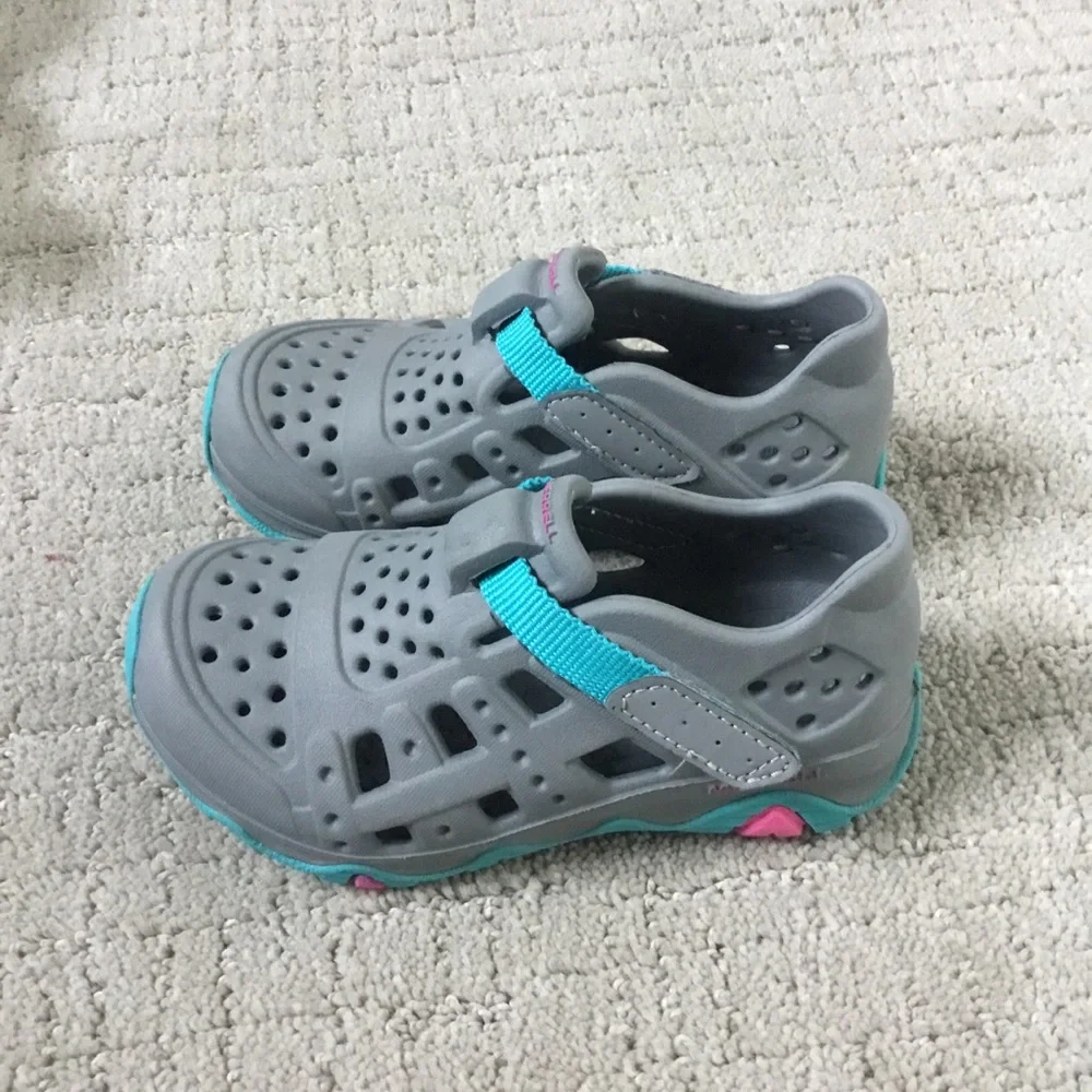 Merrell Kids Grey and Teal Water Shoes Slip-On